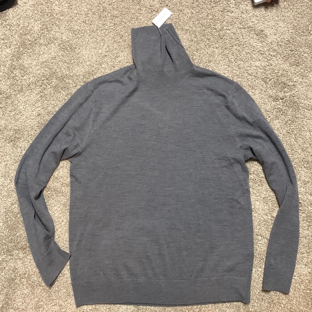 NWT, Men’s Banana Republic Gray Turtleneck, Large